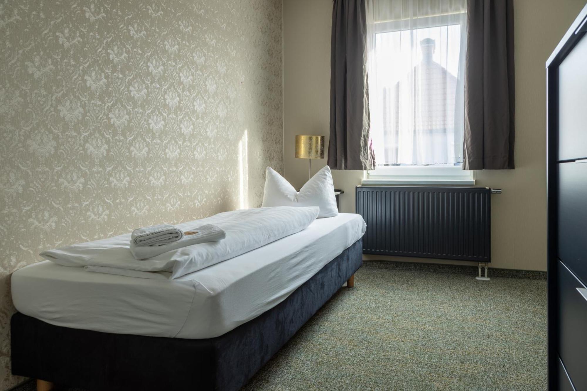 Hotel Spielzeughotel 3*